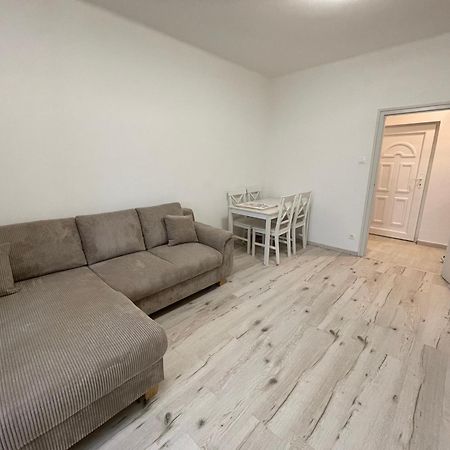 Malompark Apartman With Free Parking Debrecen Eksteriør billede
