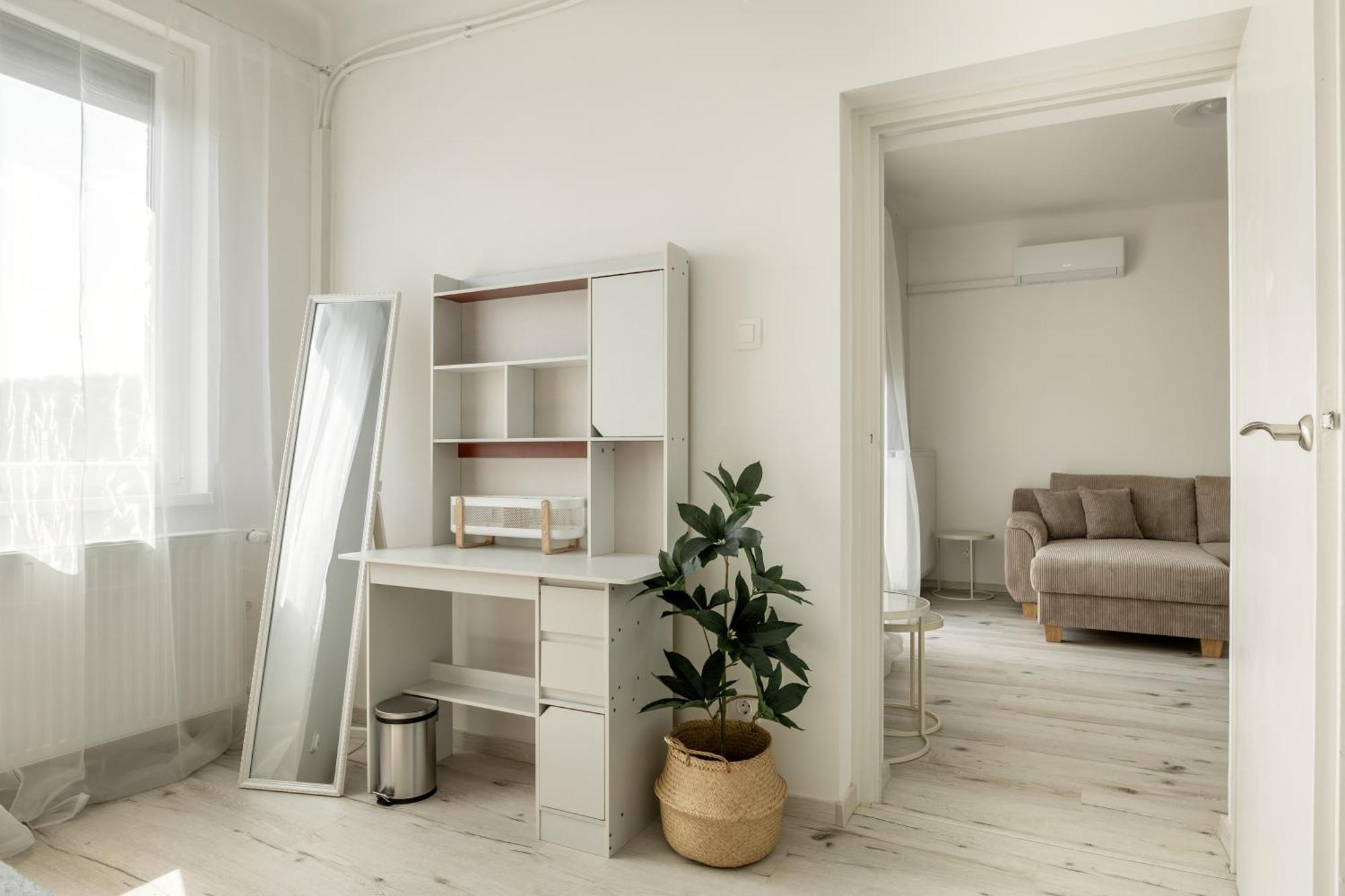 Malompark Apartman With Free Parking Debrecen Eksteriør billede